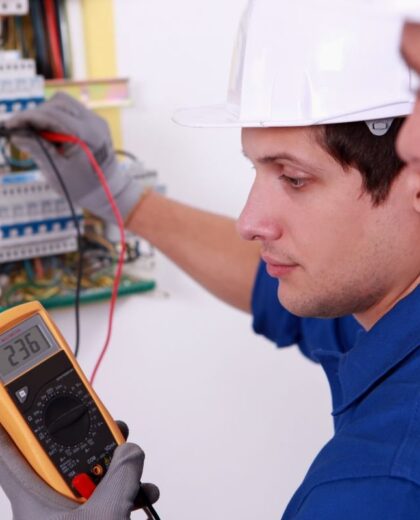 A Level II Electrical Contractor Inspecting a Cooper City, Florida Building